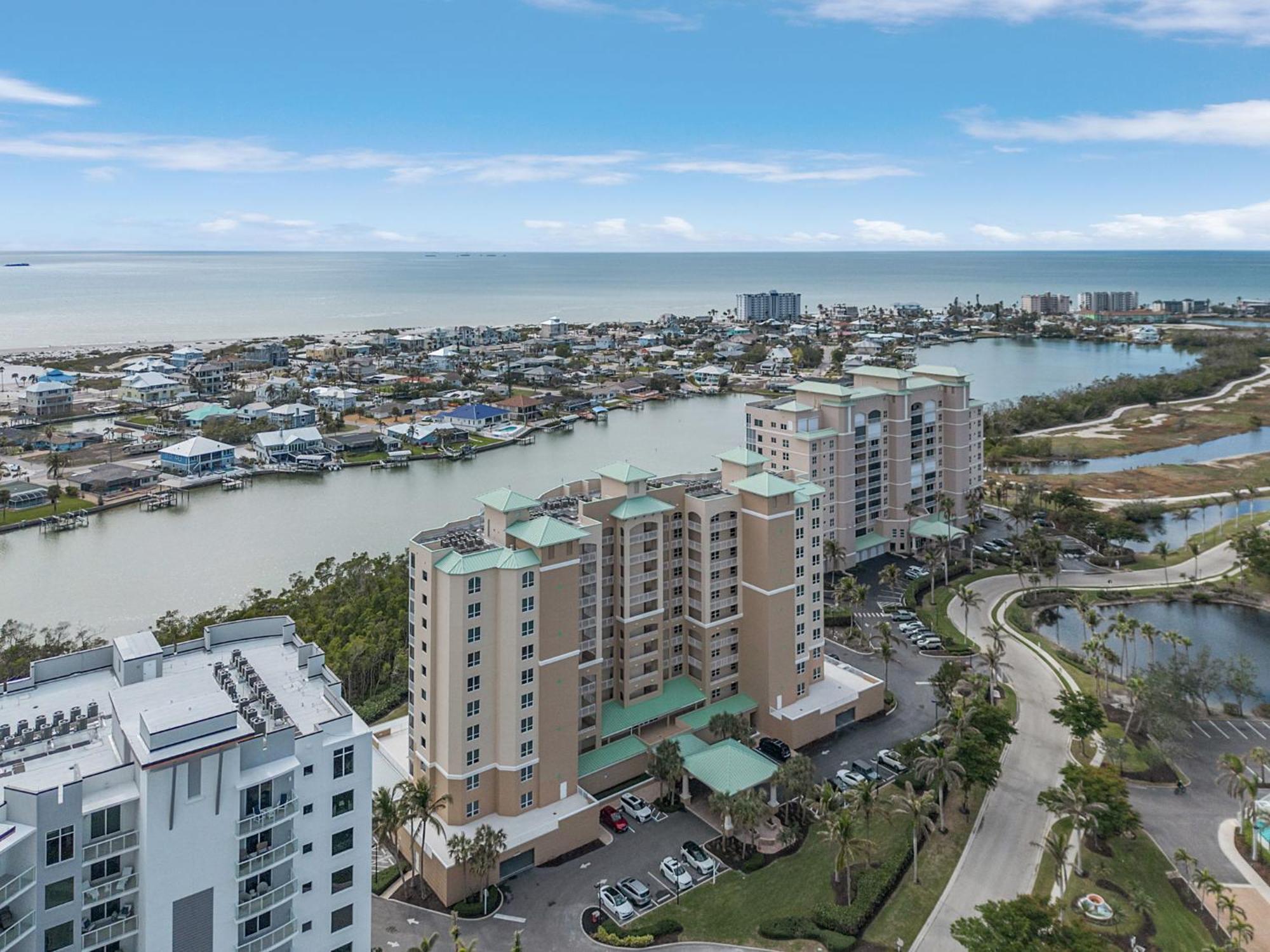 Waterfront Condo W/ Bay Views, Pool & Tennis Court Fort Myers Beach Exterior foto