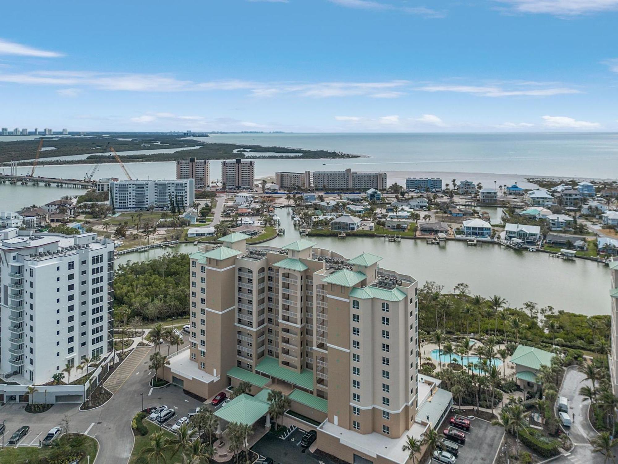 Waterfront Condo W/ Bay Views, Pool & Tennis Court Fort Myers Beach Exterior foto